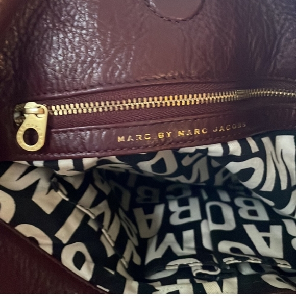 Marc Jacobs Q Hillier Hobo Leather Bag - Picture 12 of 13